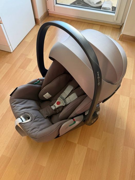 Fotelik/nosidelko Cybex cloud Z