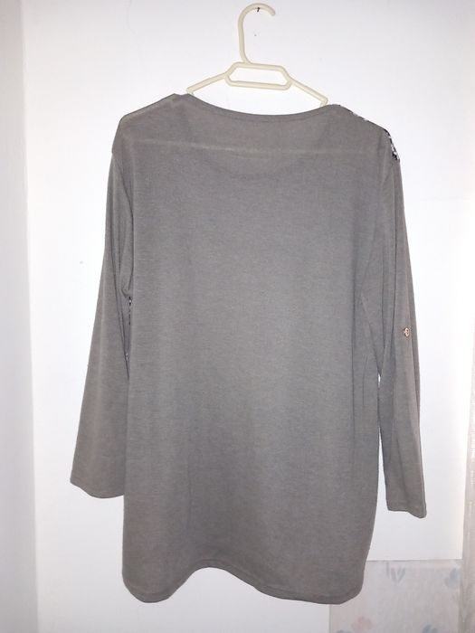 Camisola cinzenta fina com padrão - mangas compridas 
XL 
em ótimo es