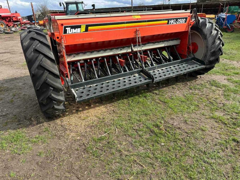 Сівалка зернова причіпна анкерна з міндобривом 2.5м TUME HKL 2500 (СЗ)