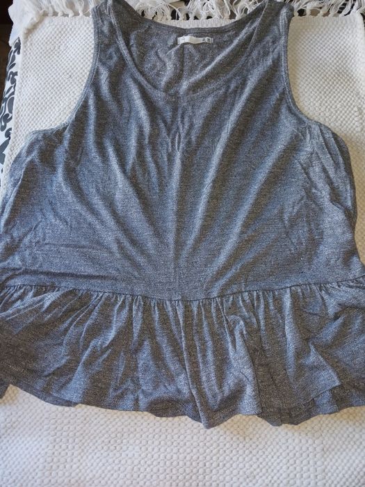 Top cinzento lefties