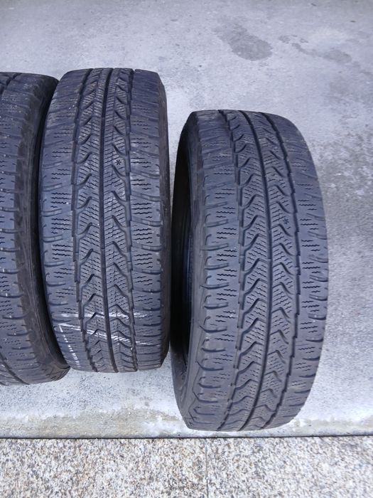 4 pneus 205/65R16 C Goodyear seminovos