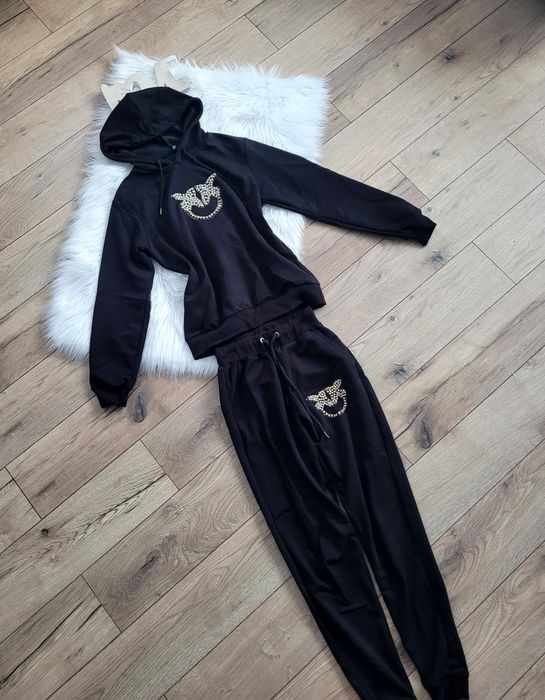 Czarny komplet dresowy czarny dres jaskółka diamenciki s