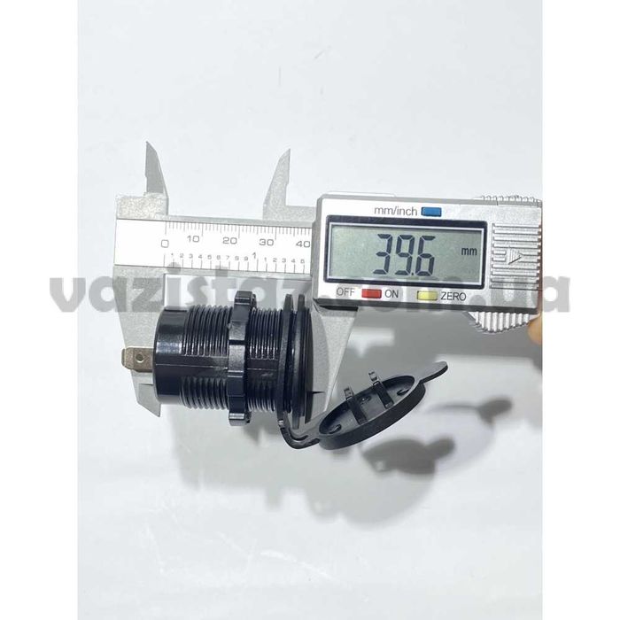 Автомобильная USB зарядка врезная, USB разъем на 2 USB 12-24В, QC 3.0