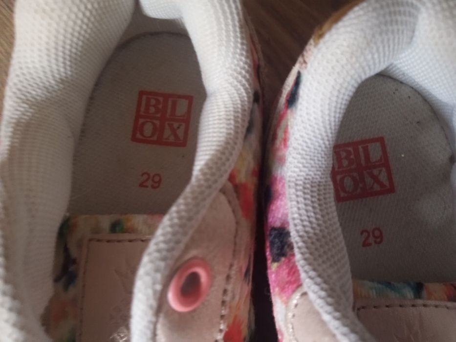Buty adidaski dziewczęce 29