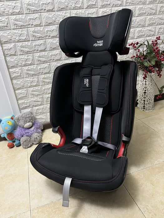 Автокрісло Britax Romer ADVANSAFIX IV R Група 1/2/3 (9-36кг) брітакс