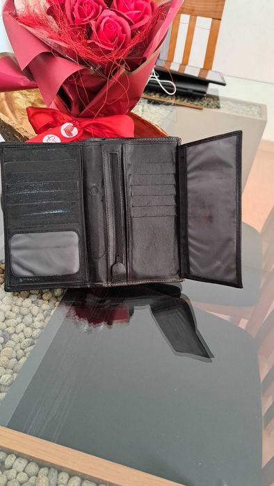 Carteira mulher como novas