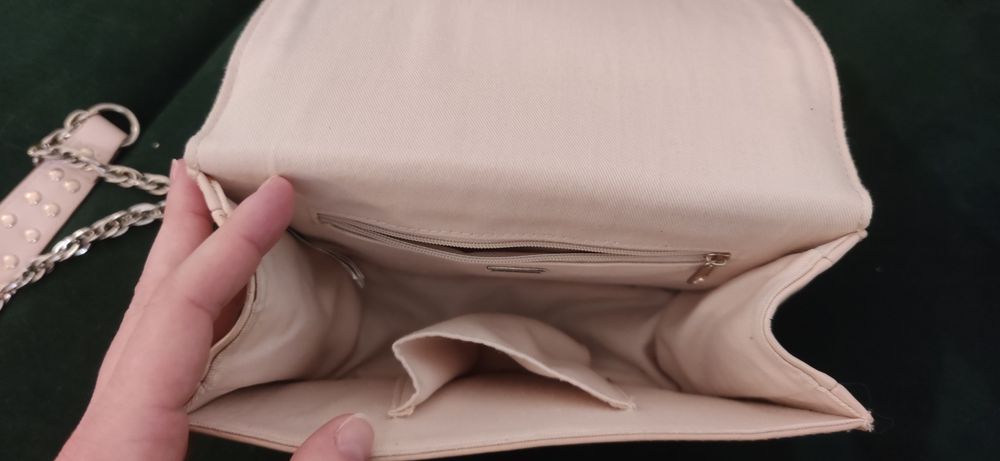 Bladoróżowa torebka Mohito