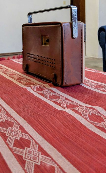 Rádio Vintage SANYO All Wave Deluxe – BC / SW1 / SW2 (colecionadores)