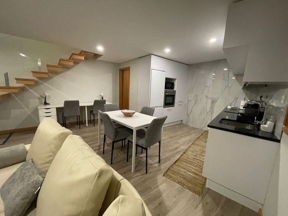 Quartos PARTILHADOS c/ Wc privativo  ao ISCAP/a 2KmPolo Universitário