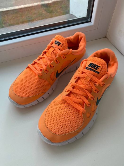 Кросівки Nike Free Run 5.0 Розмір: 38.5 (устілка 24 см)