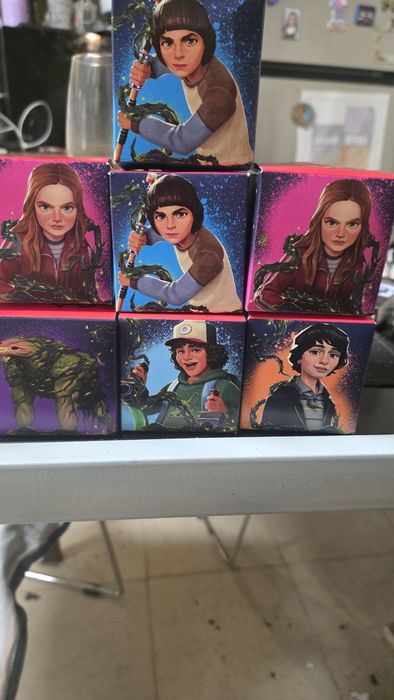Bonecos stranger things McDonald's