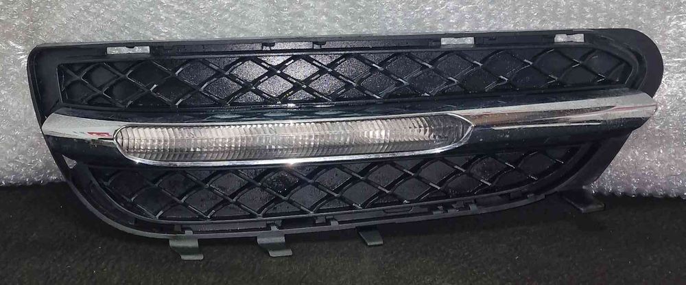 Farol Nevoeiro Frente Esquerdo | MERCEDES-BENZ