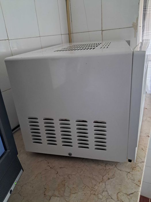 Microondas em funcionamento