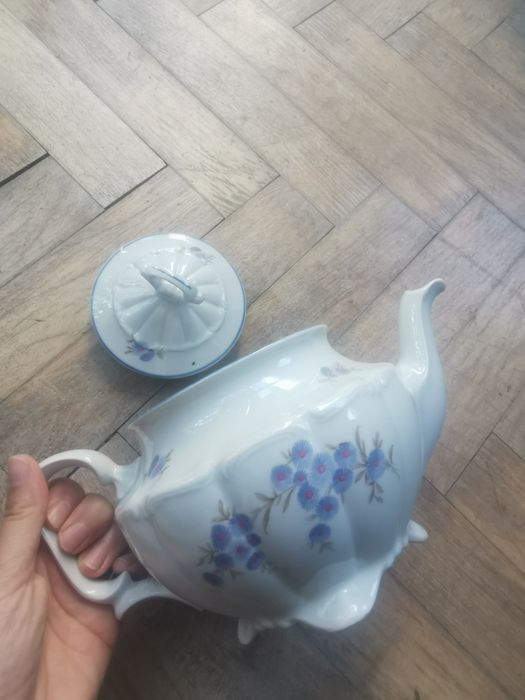 Imbryk do herbaty Wałbrzych z sygnaturą