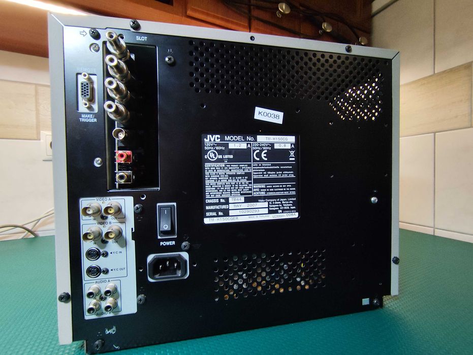 Monitor profesjonalny JVC TM-H150CG nie sony pvm