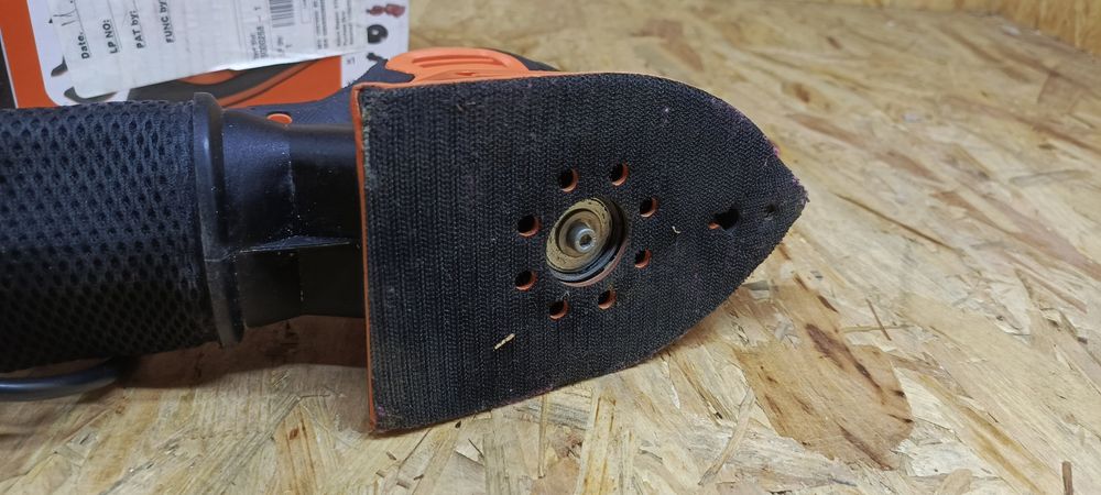 Szlifierka oscylacyjna Black decker