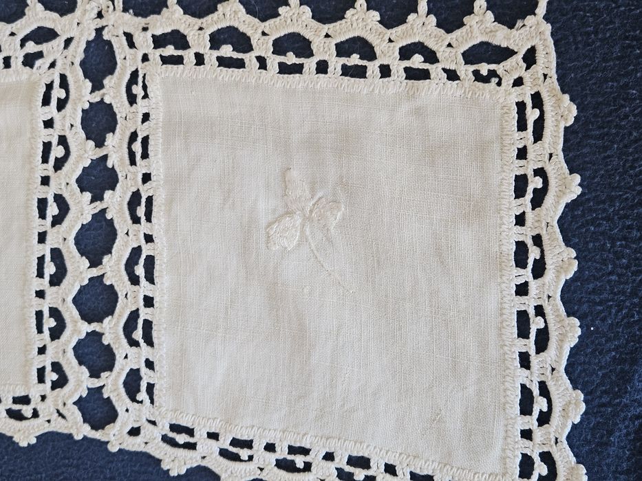 Naperons vários bordados