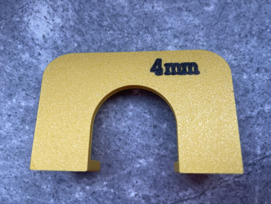 Przymiar Magnetyczny do zawiasów 4mm 2szt