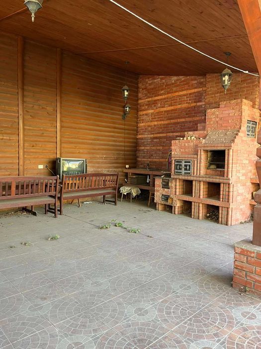 Продаж маєтку в парковій зоні