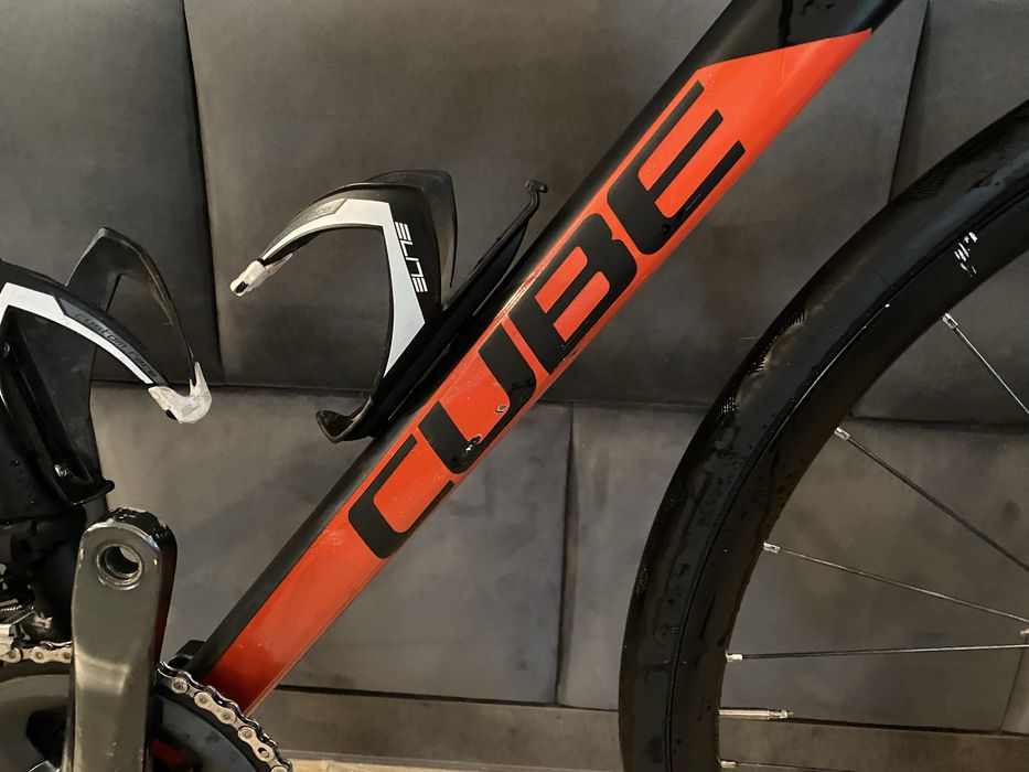 Rower grawel Cube cross race