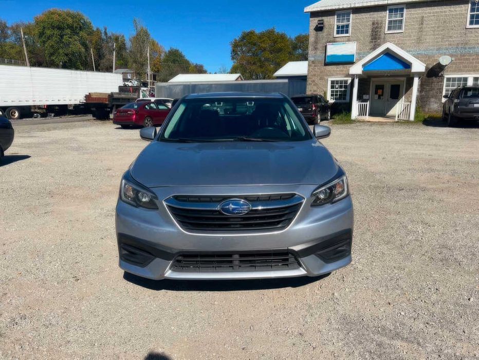 Subaru Legacy Limited      2020