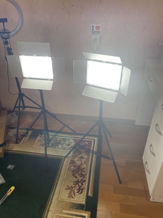 Студійне світло Travor 600 led