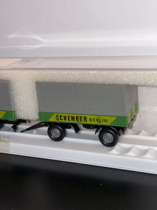 Camião miniatura Brekina escala H0