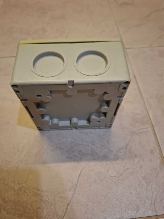 Puszka elektryczna IP44