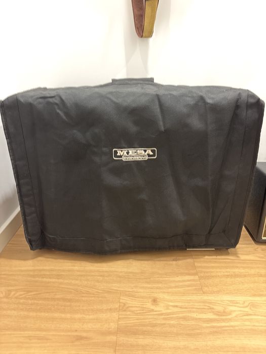 Mesa Amplificador guitarra