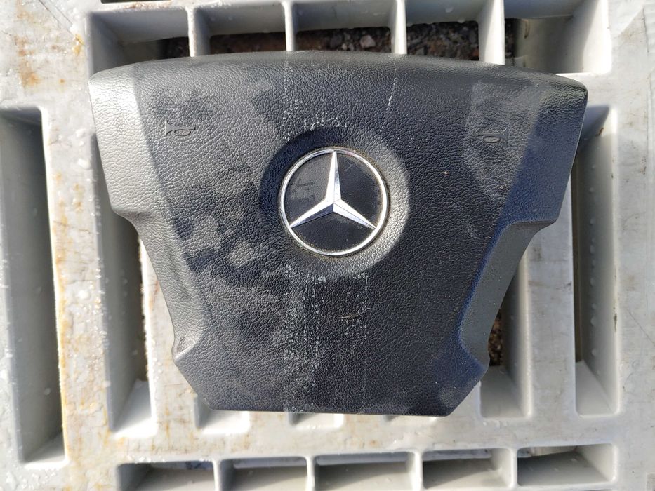 Dekiel osłona kierownicy Mercedes Actros Antos MP4 2015