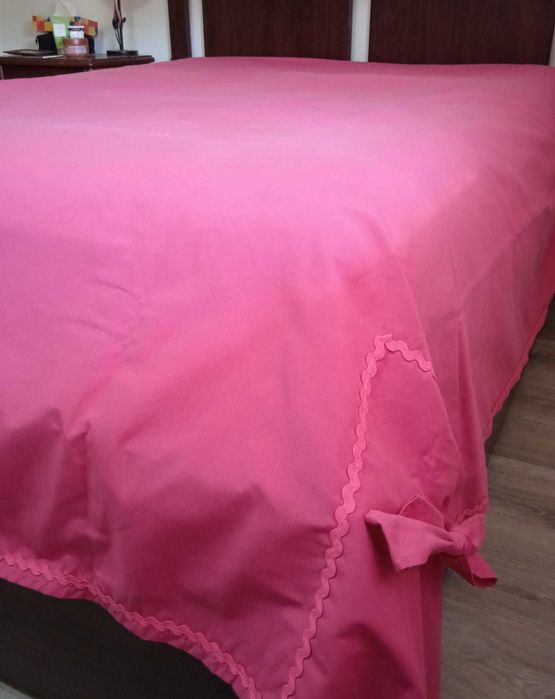 Coberta e cortinas para quarto