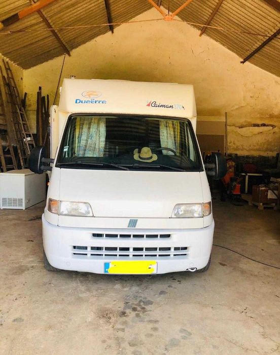 Autocaravana para 5 Pessoas. bem equipada