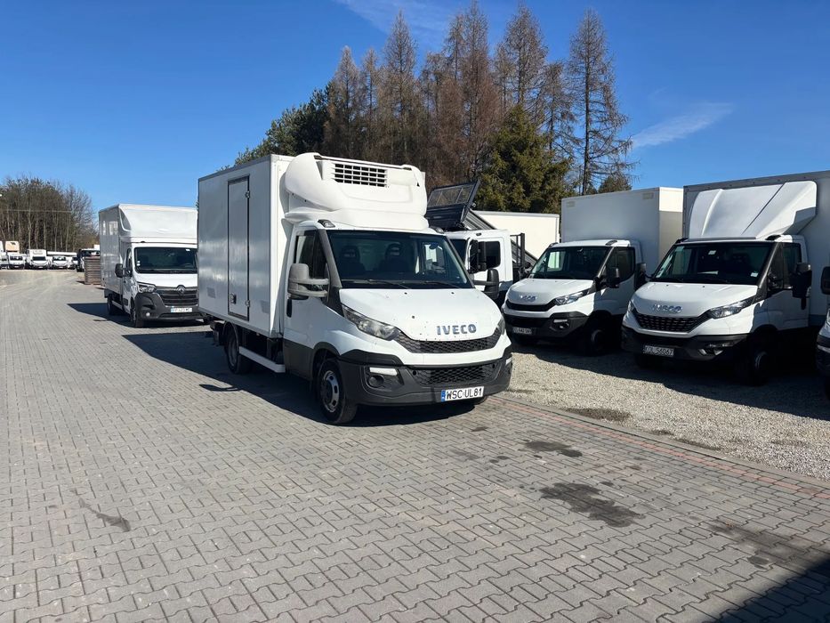 Iveco IVECO DAILY 35C13,35C14,35C15,35C16 CHLODNIA IZOTERMA PODWOZIE DO ZABUDOWY  IVECO DAILY 35C13,35C14,35C15 Chlodnia