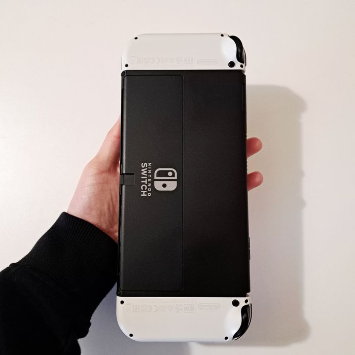 Nintendo Switch OLED Branca Completa + Bolsa