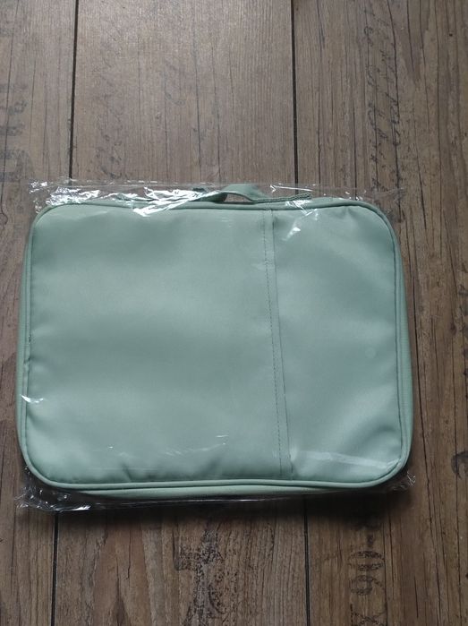 Etui, pokrowiec na tablet, laptop 10'