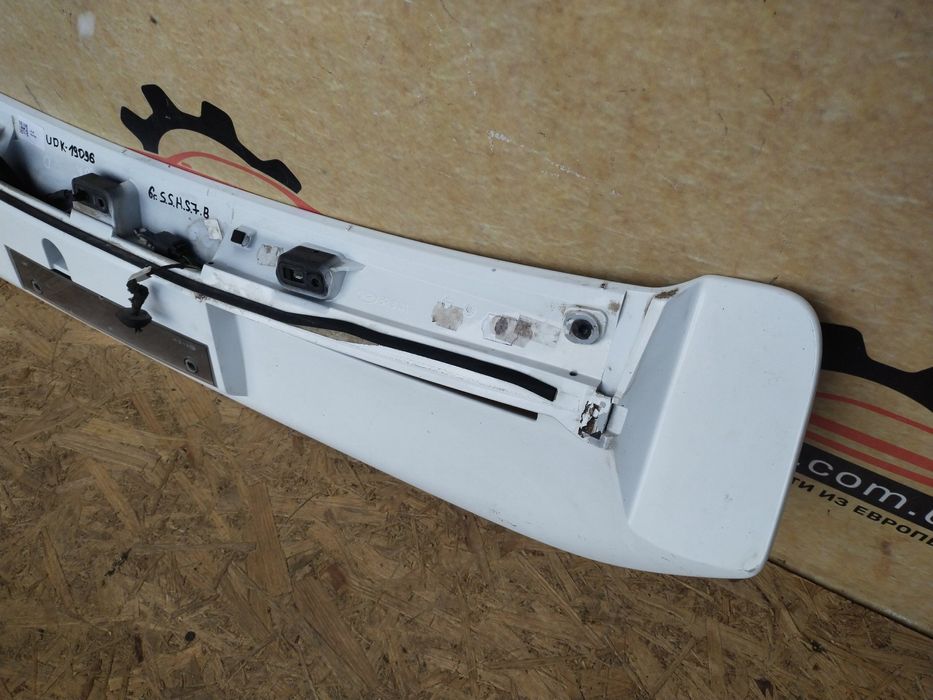 Ford Focus II Mk2 04-10 HB ST спойлер крышки багажника 4M5J-Z44210-ABW