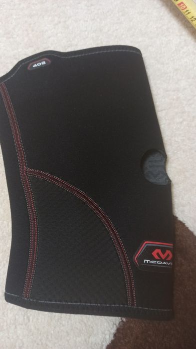 Компресійний наколінник McDavid 402 новий М