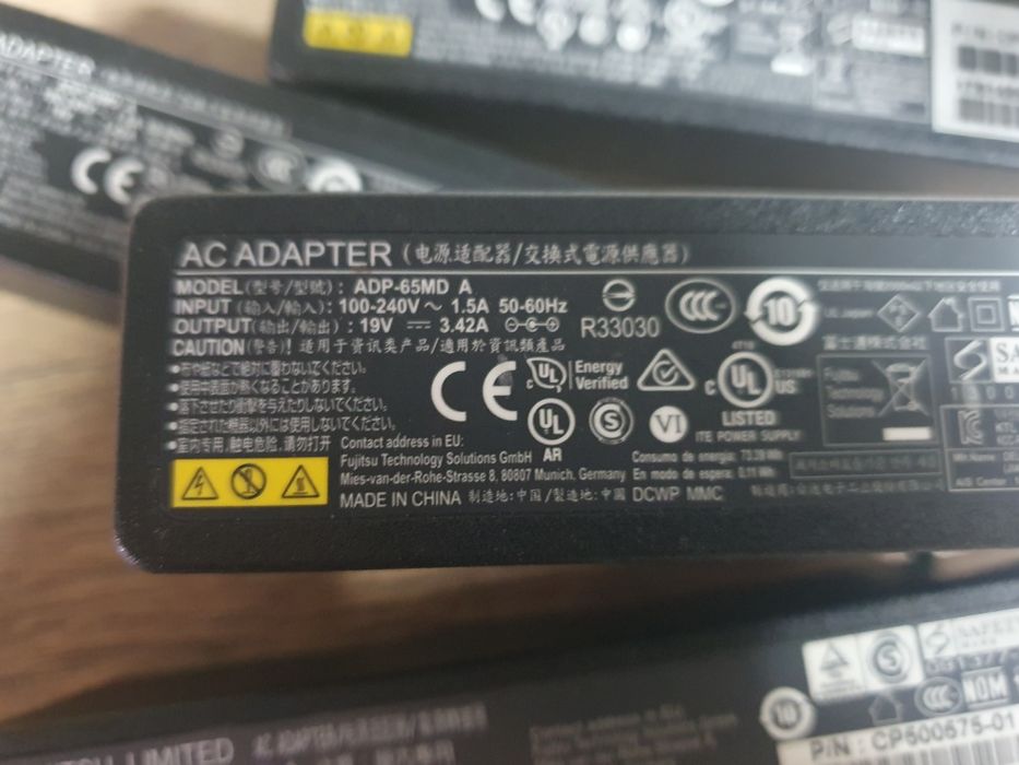 Зарядка зарядное блок питания Fujitsu Stylistic 19v 60-65w 3.5×1.35mm