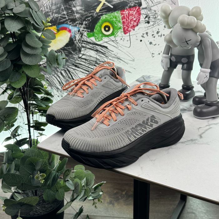 Кросівки Hoka Bondi 7 40 розмір Е6042