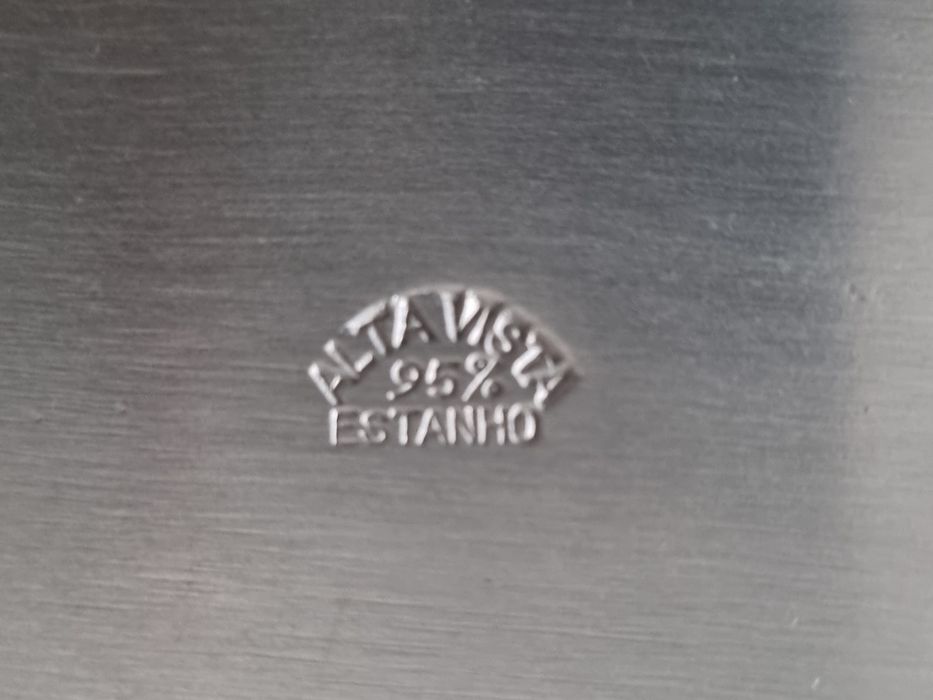 Terrina com tampa + travessa de estanho