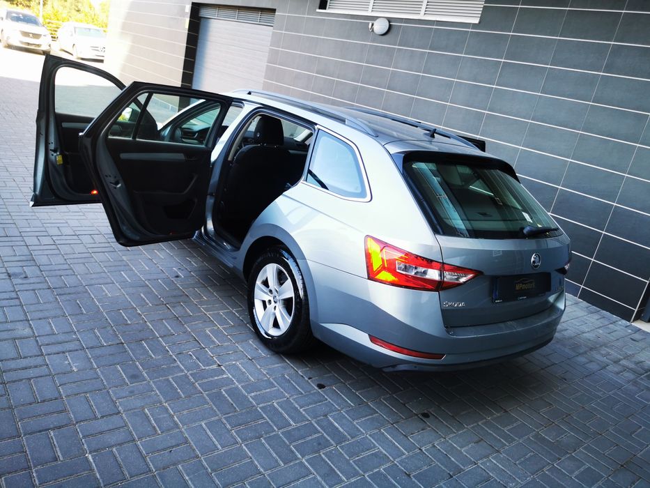 Skoda Superb 1.6 Tdi  CX. Automatica  Nacional