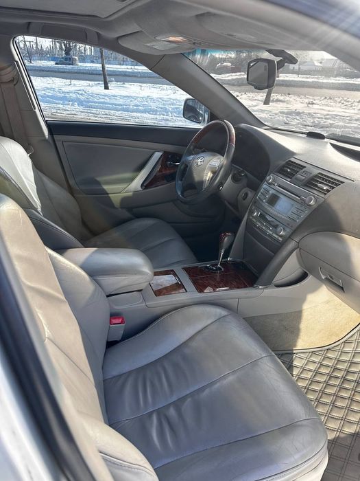 Продам легковой  автомобиль