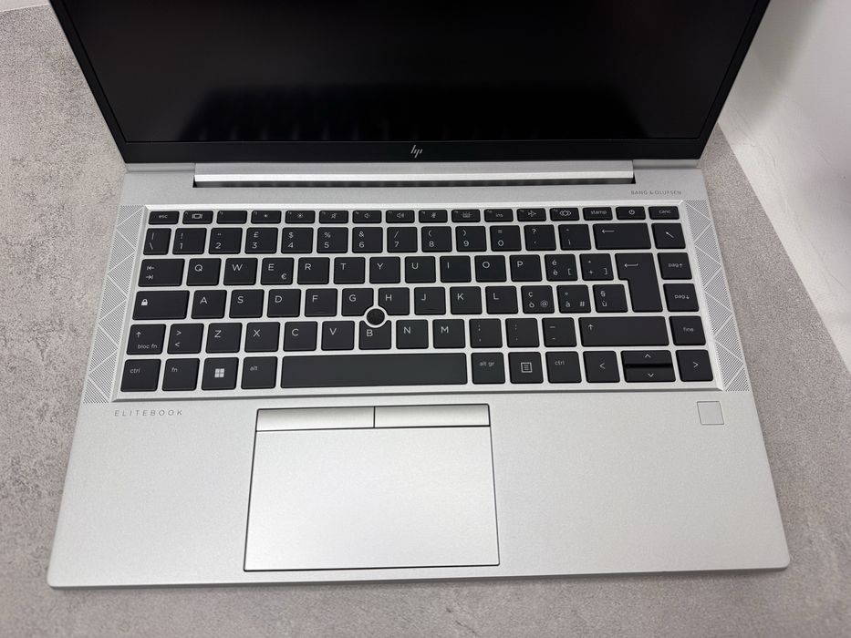 Ноутбук HP EliteBook 840 Aero G8/i5-1145G7/16 ГБ/NVMe 256/14 " Full HD IPS