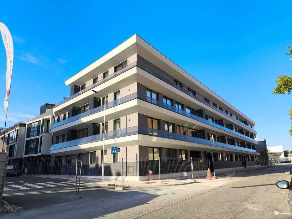 Para Venda T1 Novo a Estrear, com Lugar de Garagem — Junto à Estação de Aveiro