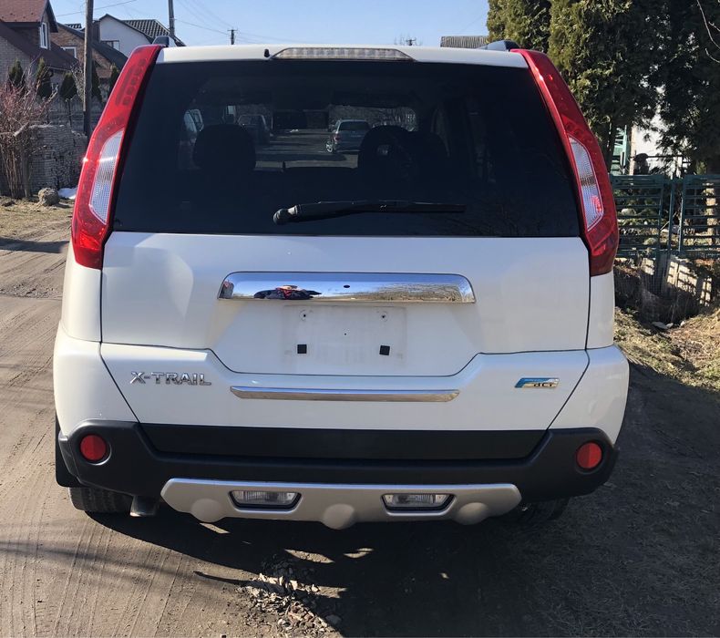 Nissan X-Trail, 2010 рік , 2.0 дизель, АКП, правий руль,для військових