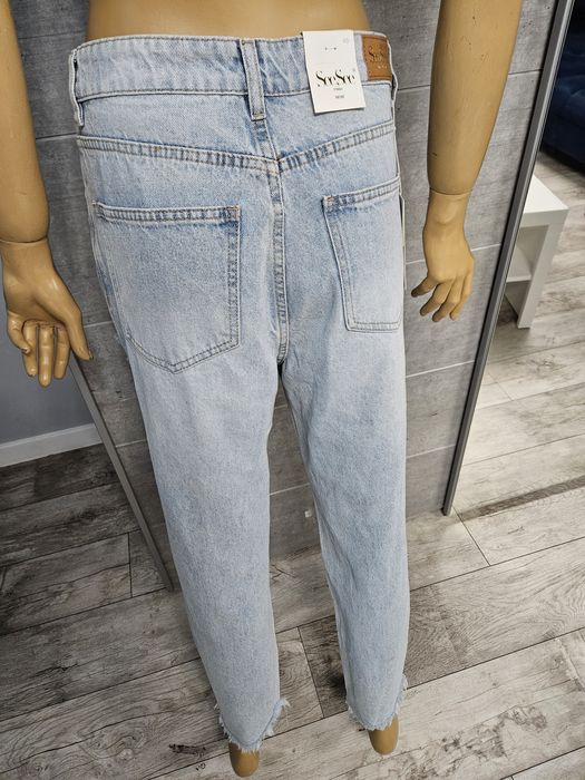 Nowe spodnie jeansowe premium SeeSee Parirs z rozdarciami rozm 40