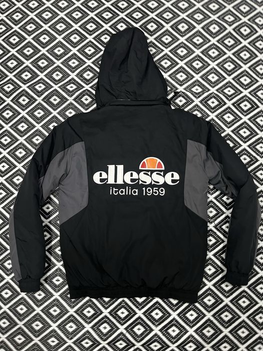 Nowa kurtka zimowa Ellesse S