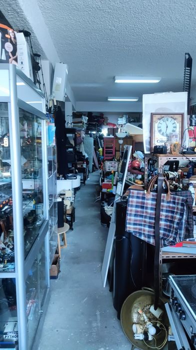 Loja para comércio, armazém ou indústria