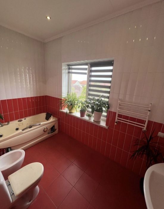 ПГТ Таирово район Сухого лимана Дом 240 м   +6 сот .15 мин от Одессы