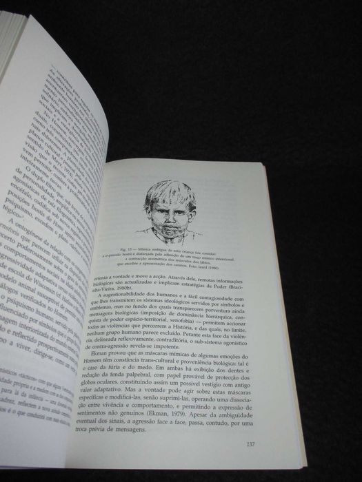 Livro Ensaios de Etologia Social Luís Soczka Autografado
